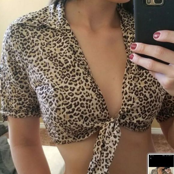 Oodji leopard crop top size S - Picture 2 of 4